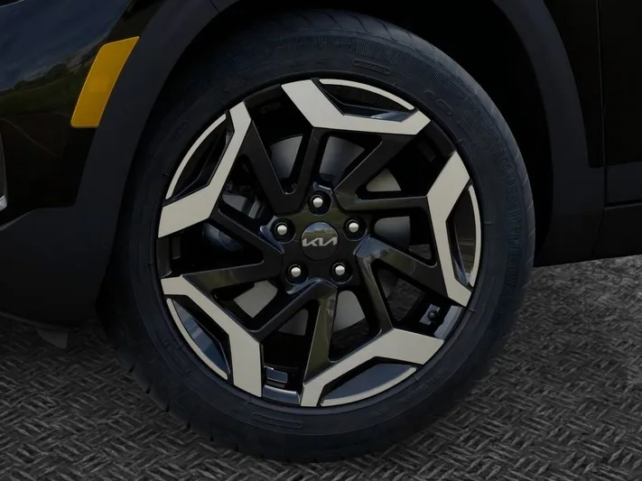 2026 Kia Seltos - view 9