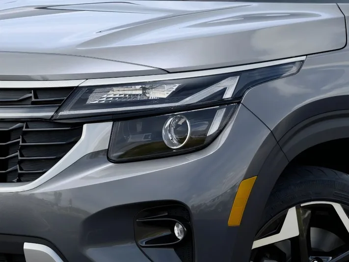 2026 Kia Seltos - view 10
