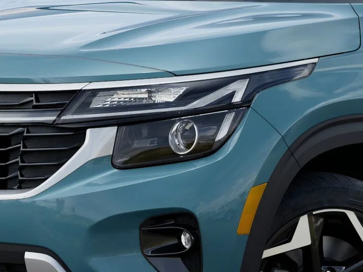 2026 Kia Seltos - view 10
