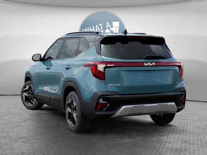 2026 Kia Seltos - view 4