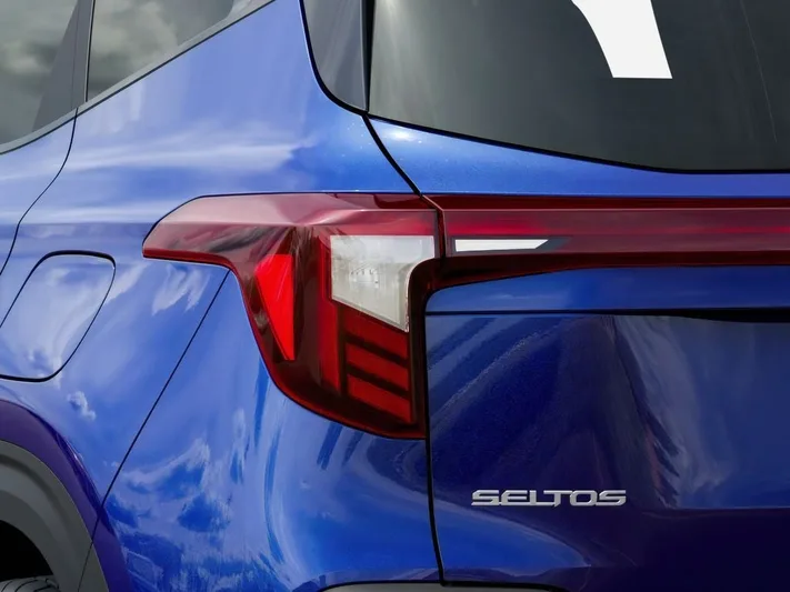 2026 Kia Seltos - view 11