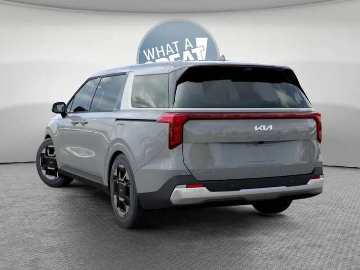 2026 Kia Carnival - view 4