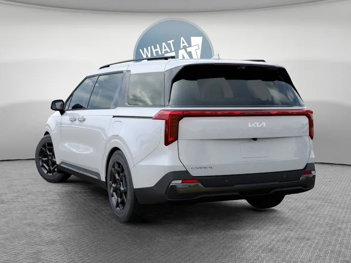 2026 Kia Carnival - view 4