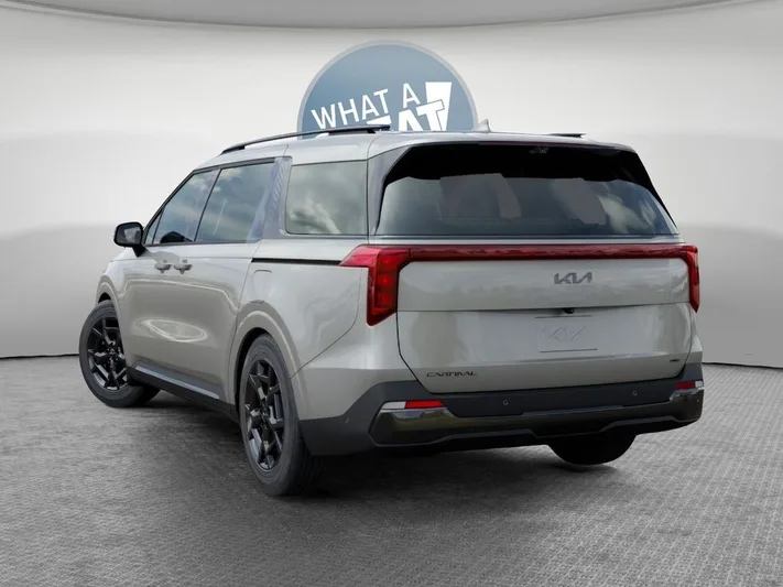 2026 Kia Carnival - view 4