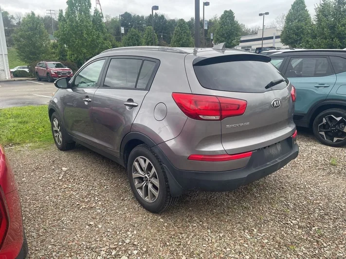 2014 Kia Sportage - view 3