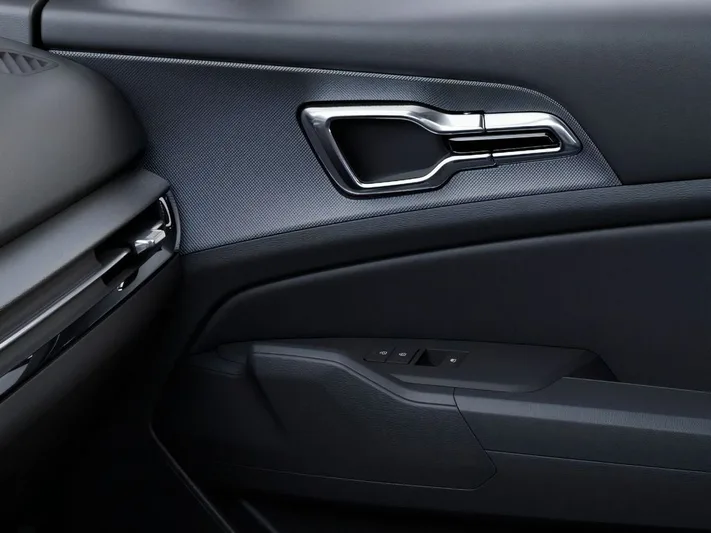 2026 Kia Sportage - view 25
