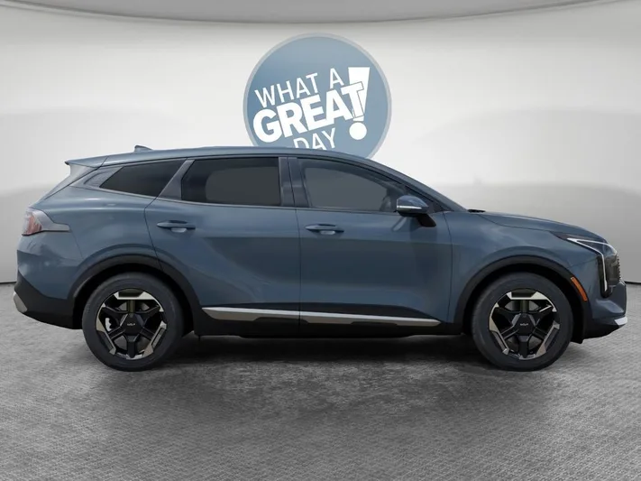 2026 Kia Sportage - view 7