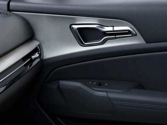 2026 Kia Sportage - view 25