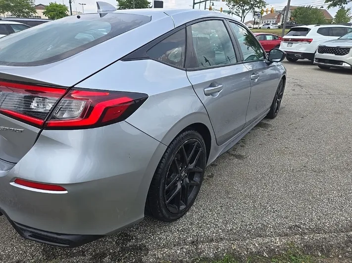 2024 Honda Civic - view 3
