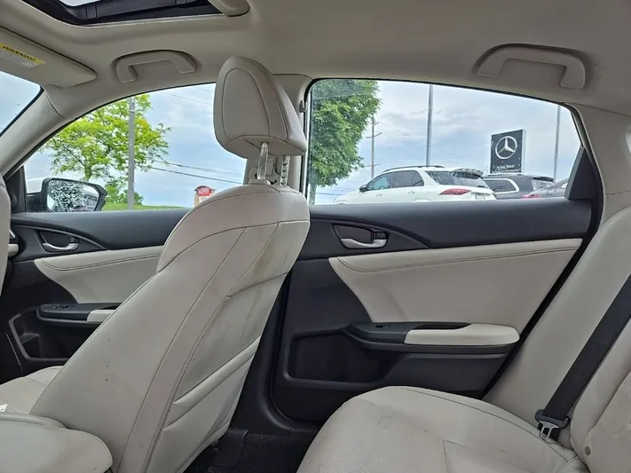 2019 Honda Insight - view 28