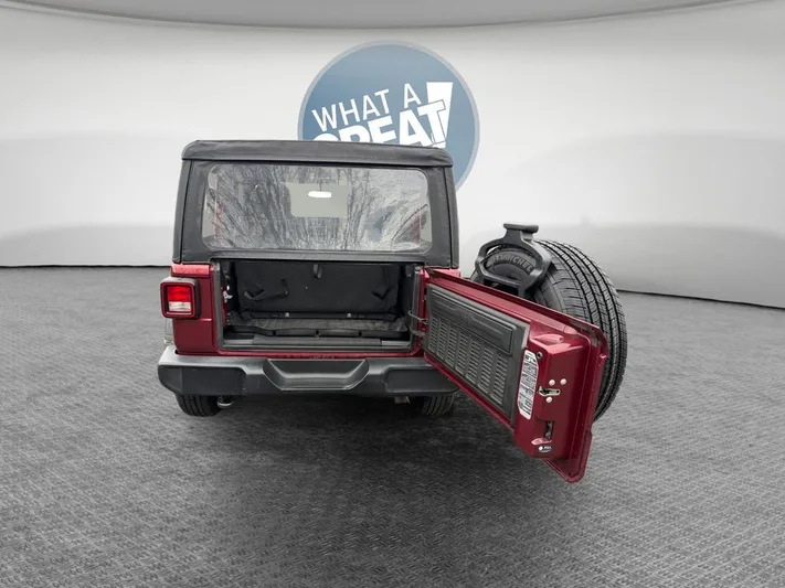 2021 Jeep Wrangler - view 25