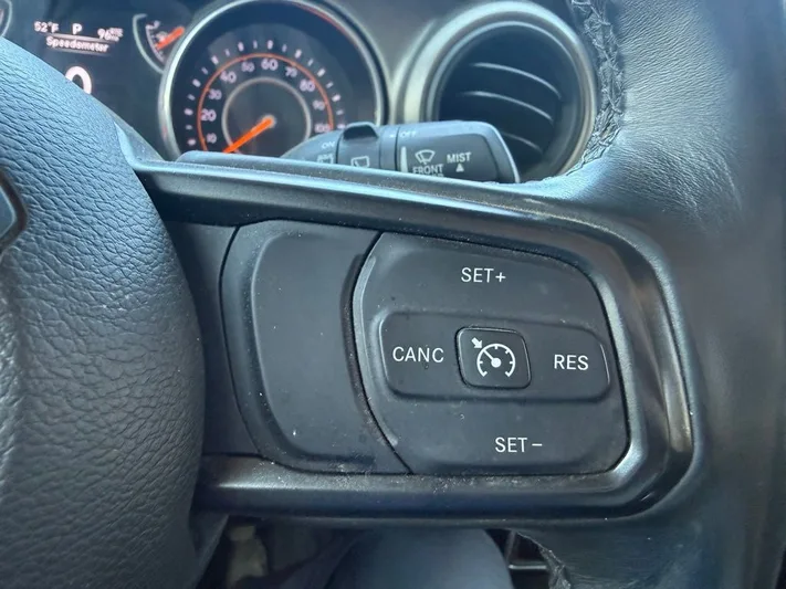 2018 Jeep Wrangler - view 20