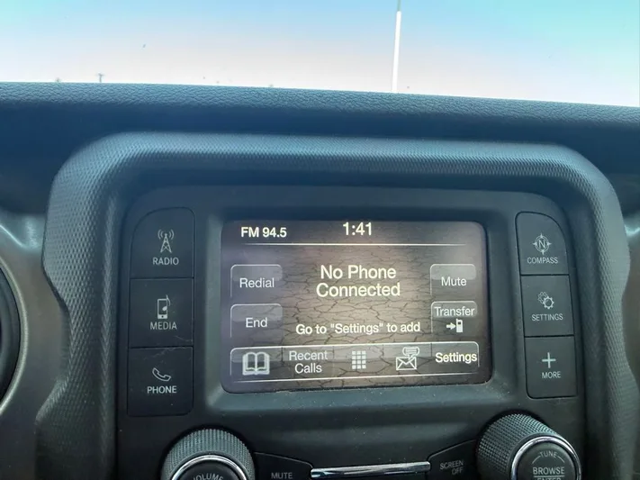 2018 Jeep Wrangler - view 23