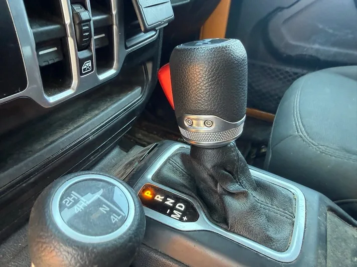 2018 Jeep Wrangler - view 27