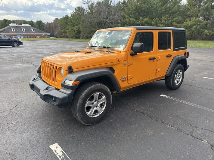 2018 Jeep Wrangler - view 32