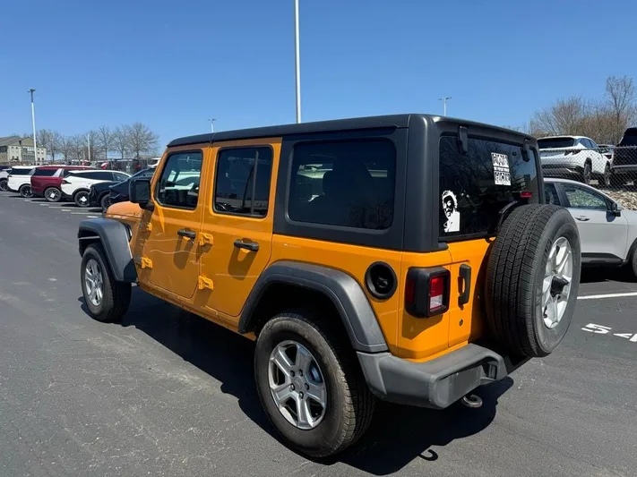2018 Jeep Wrangler - view 5