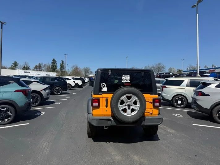 2018 Jeep Wrangler - view 7
