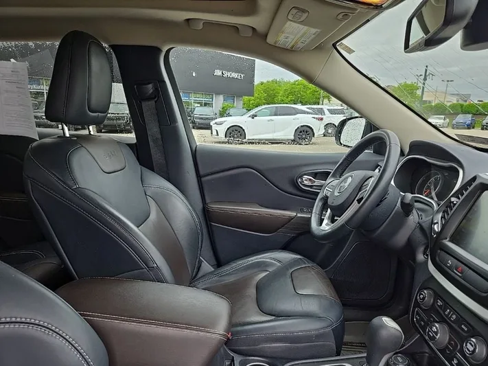 2016 Jeep Cherokee - view 37