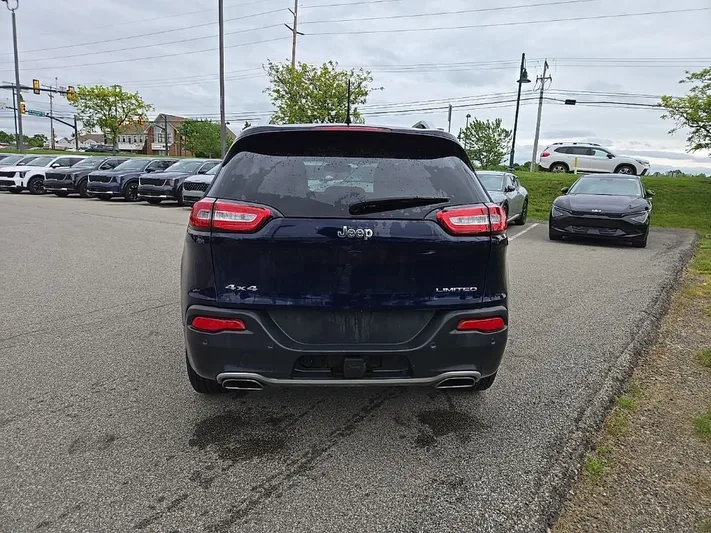 2016 Jeep Cherokee - view 6