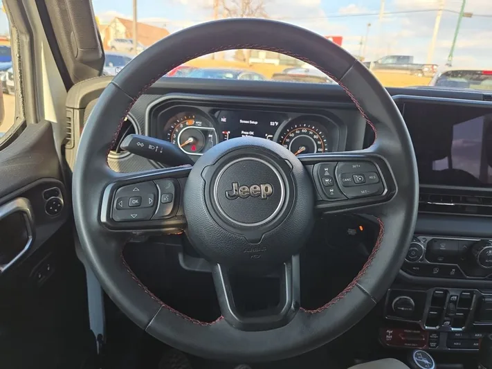 2024 Jeep Wrangler - view 15