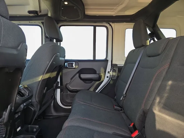 2024 Jeep Wrangler - view 24