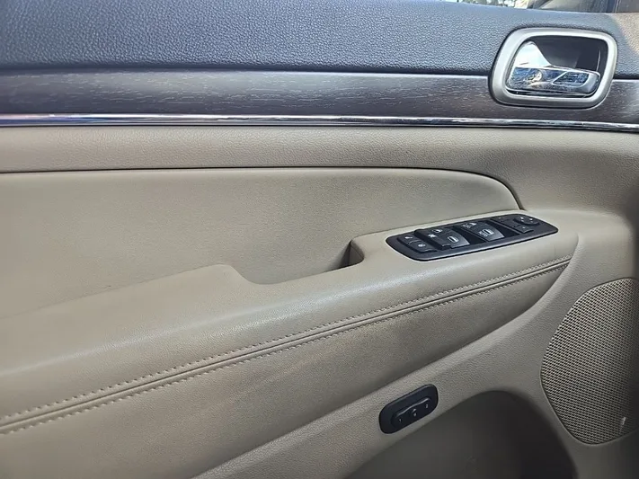 2015 Jeep Grand - view 11