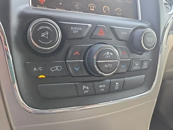 2015 Jeep Grand - view 15