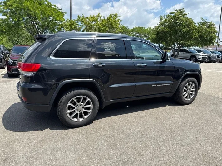 2015 Jeep Grand - view 2