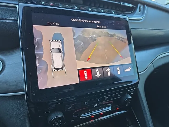 2023 Jeep Grand - view 24