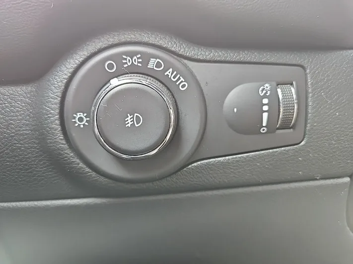 2022 Dodge Durango - view 22