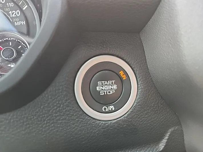 2021 RAM 1500 - view 21