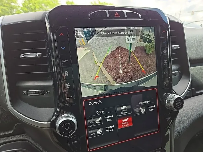 2021 RAM 1500 - view 25