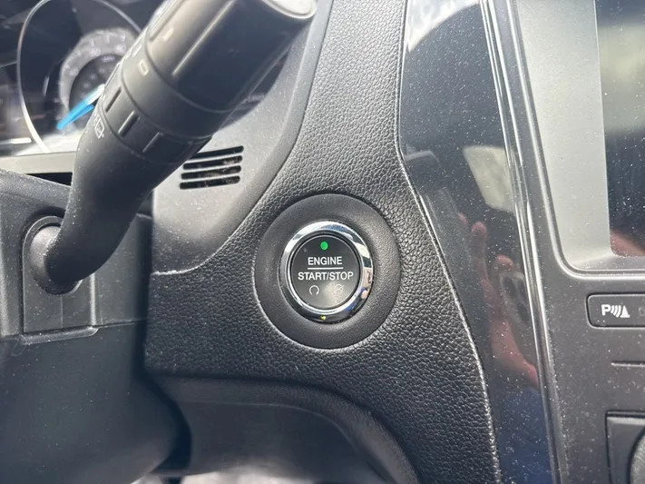 2019 Ford Explorer - view 21