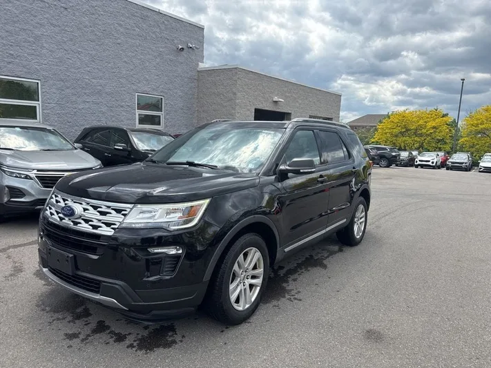2019 Ford Explorer - view 8