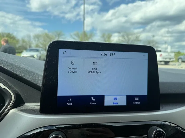 2022 Ford Escape - view 22