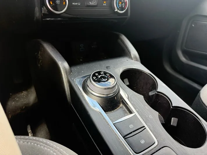2022 Ford Escape - view 23