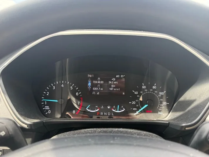 2022 Ford Escape - view 25
