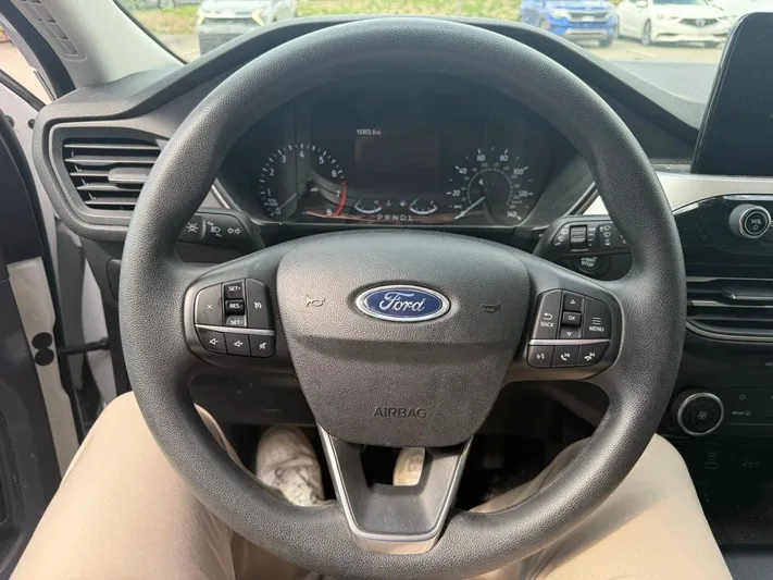 2022 Ford Escape - view 26