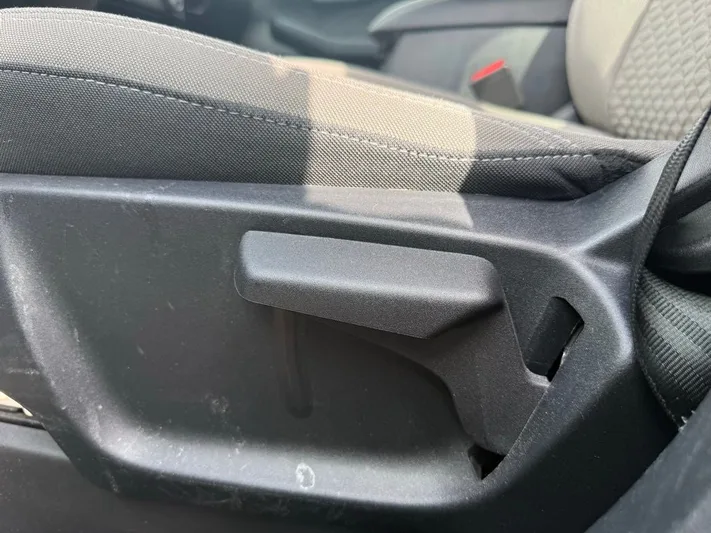 2022 Ford Escape - view 28