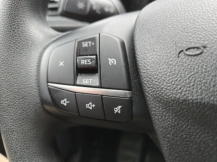 2022 Ford Escape - view 32