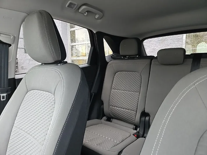 2022 Ford Escape - view 35