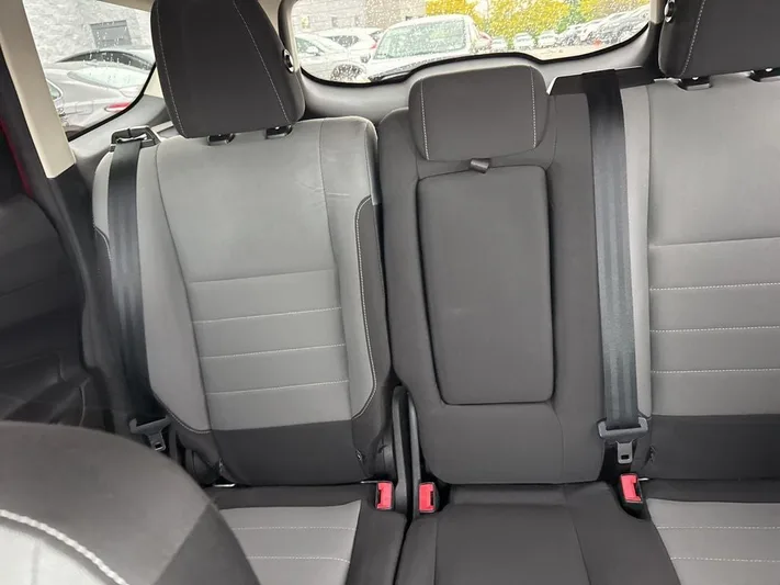 2016 Ford Escape - view 10