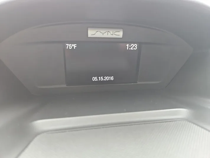 2016 Ford Escape - view 12