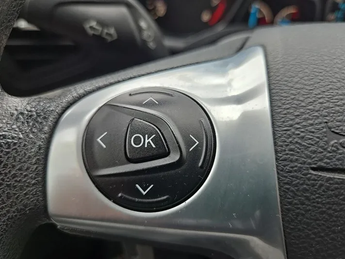2016 Ford Escape - view 17