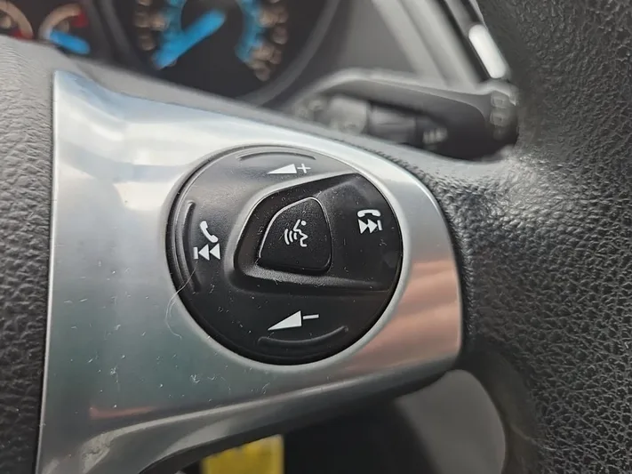 2016 Ford Escape - view 19