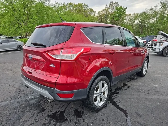 2016 Ford Escape - view 3