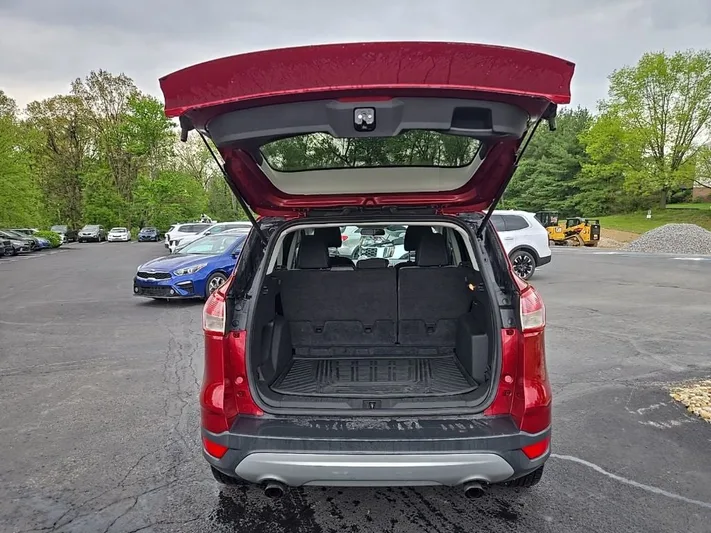 2016 Ford Escape - view 32