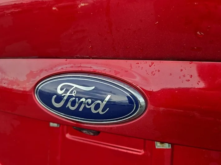2016 Ford Escape - view 38