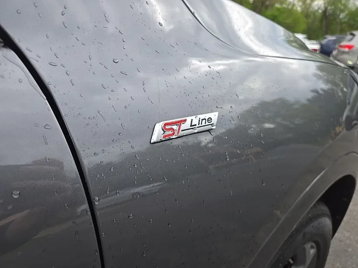2024 Ford Escape - view 12