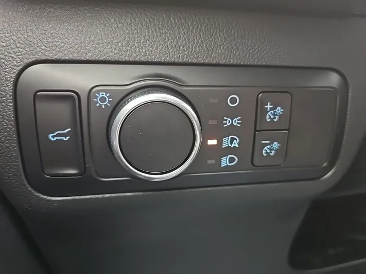 2024 Ford Escape - view 19